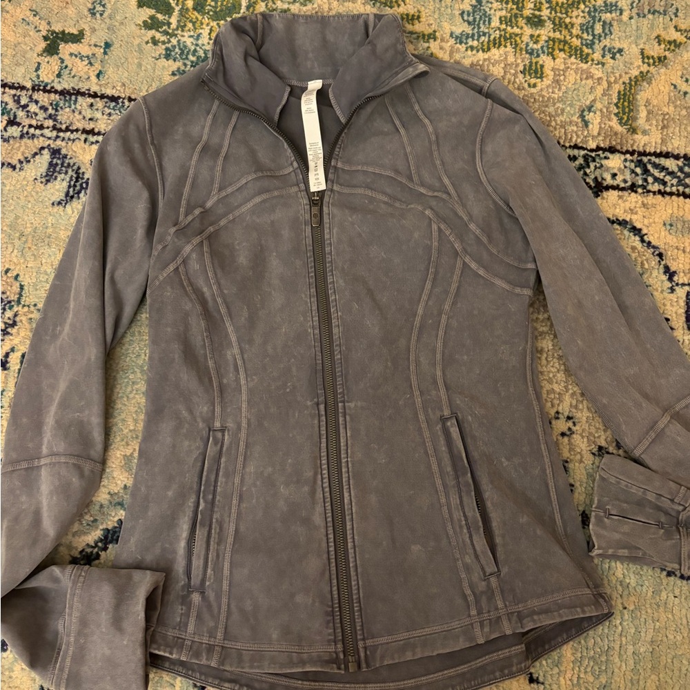 Lululemon gray acid wash define jacket size 8